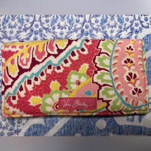 Vera Bradley checkbook holder